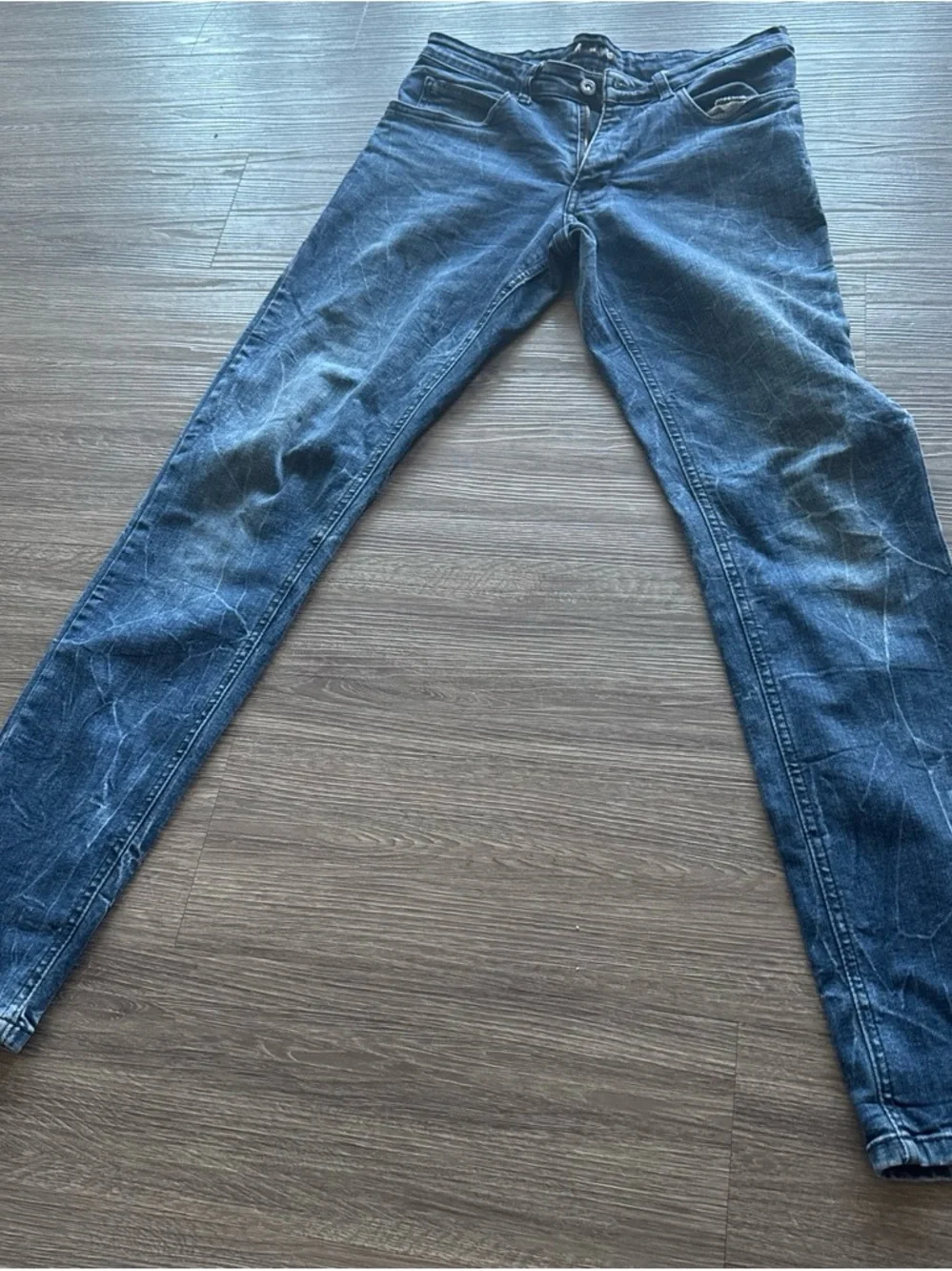 Men's Skinny Jeans in Faded Blue Wash